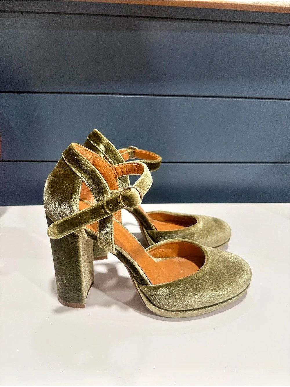 Sezane Green Heels - Picture 3 of 5